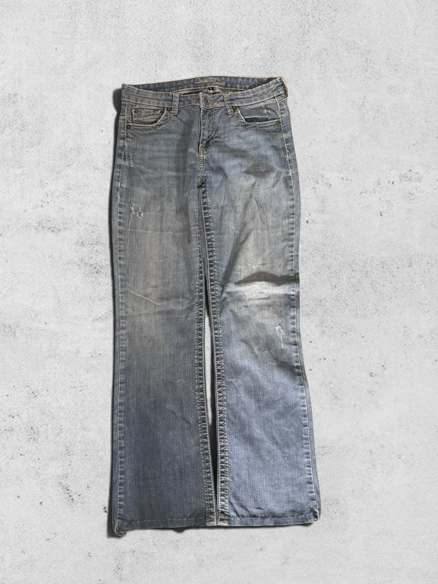 Utsvängda jeans stl: S