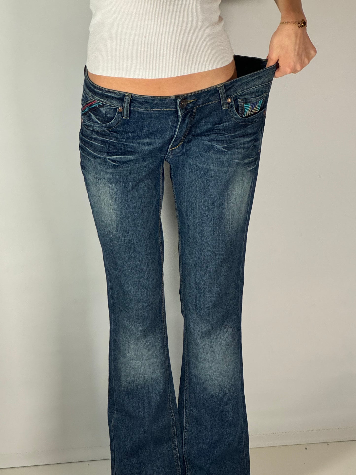 Lågmidjade jeans stl: M