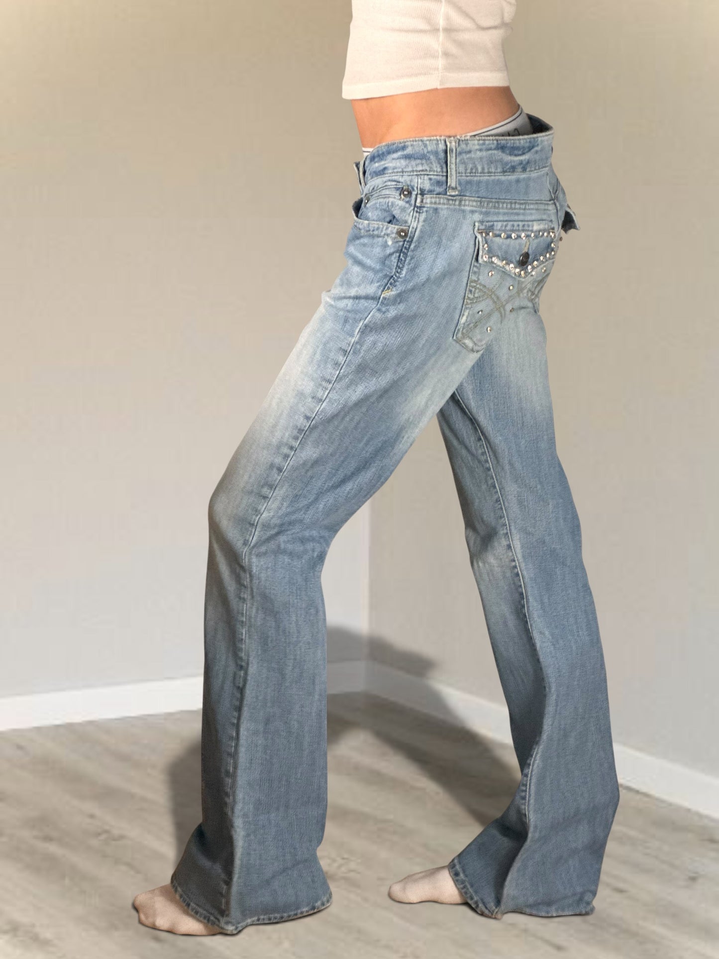 Low-rise jeans size: M