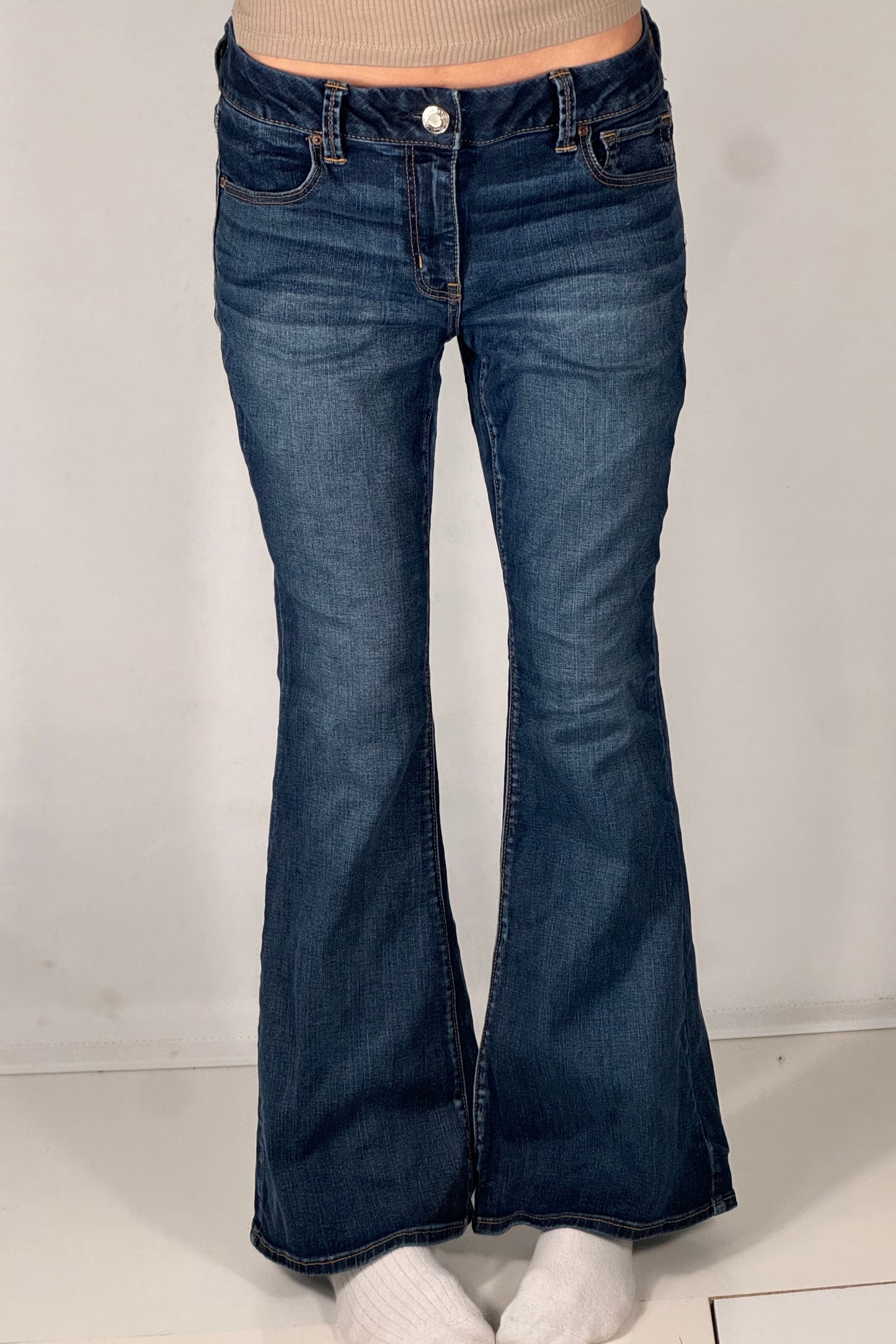 Utsvingte jeans str: S