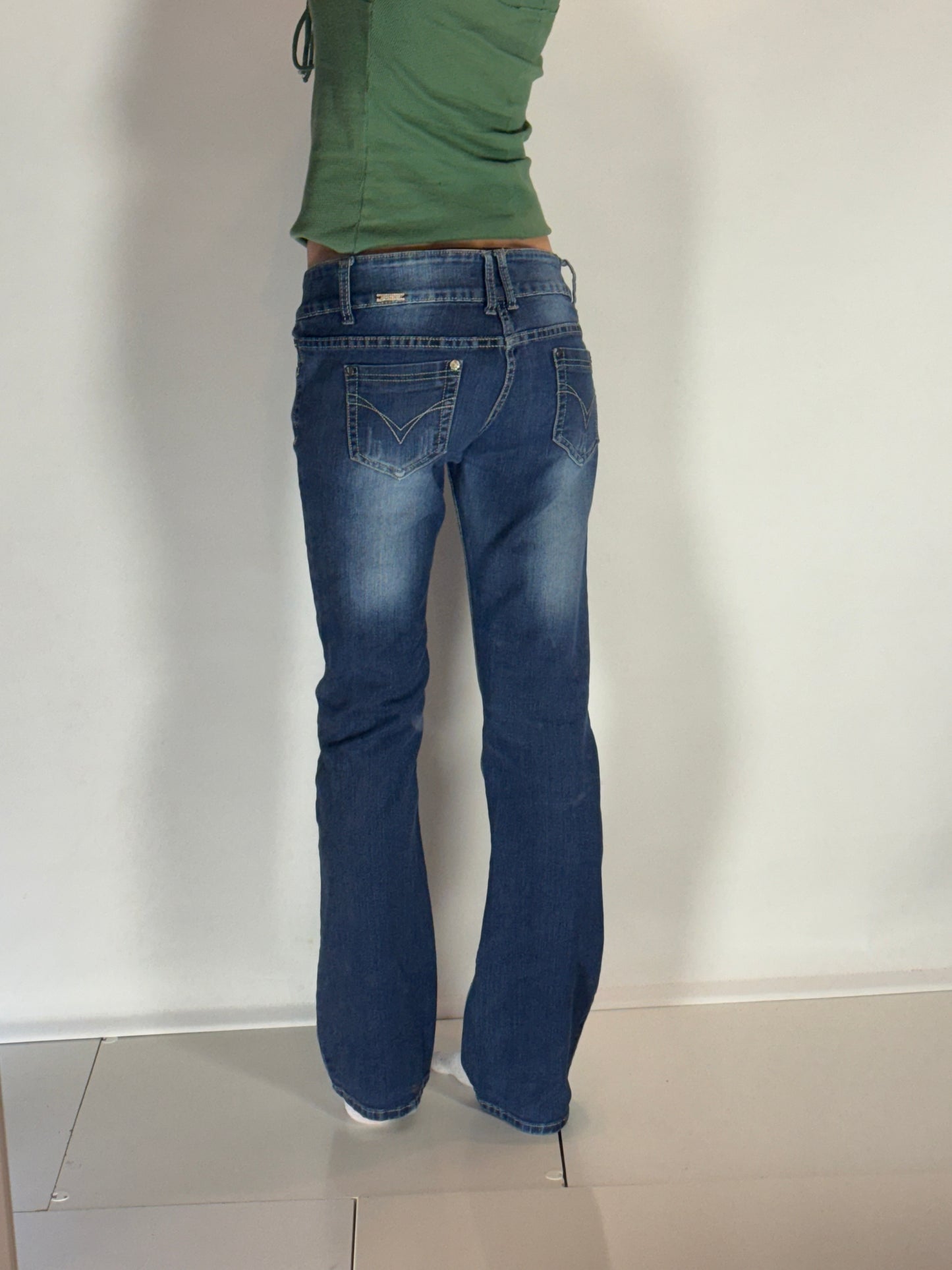 Lågmidjade jeans–stl: M