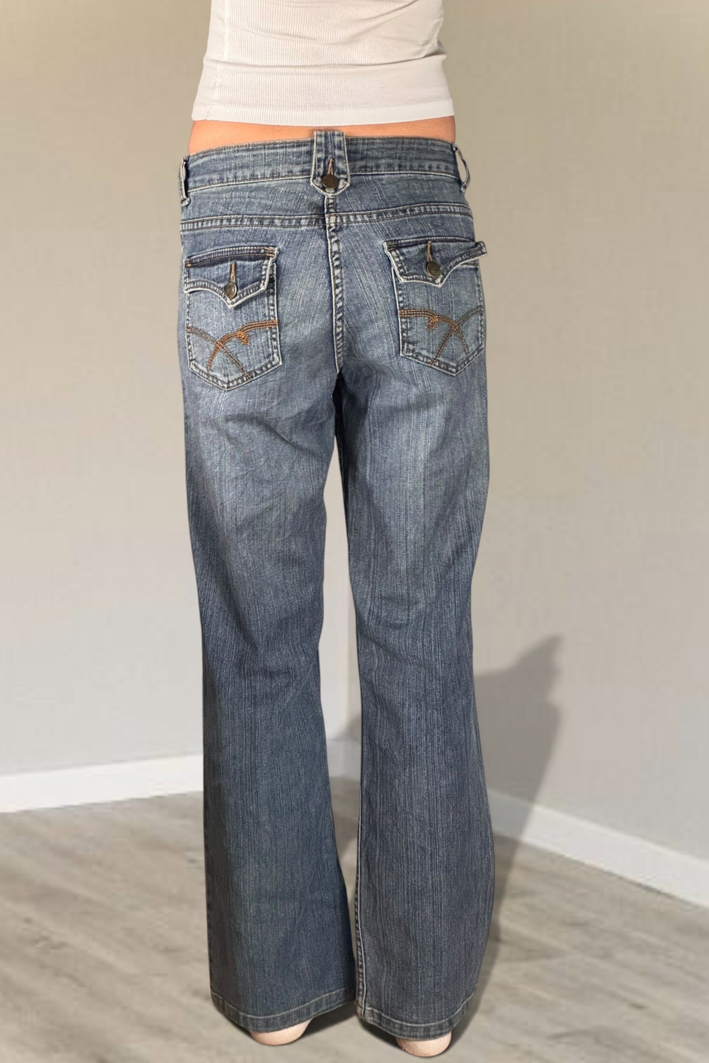 Flared jeans size: XS