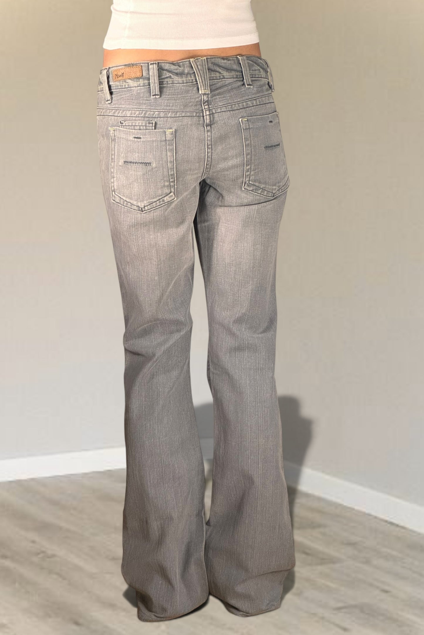 Low-rise jeans size: XS