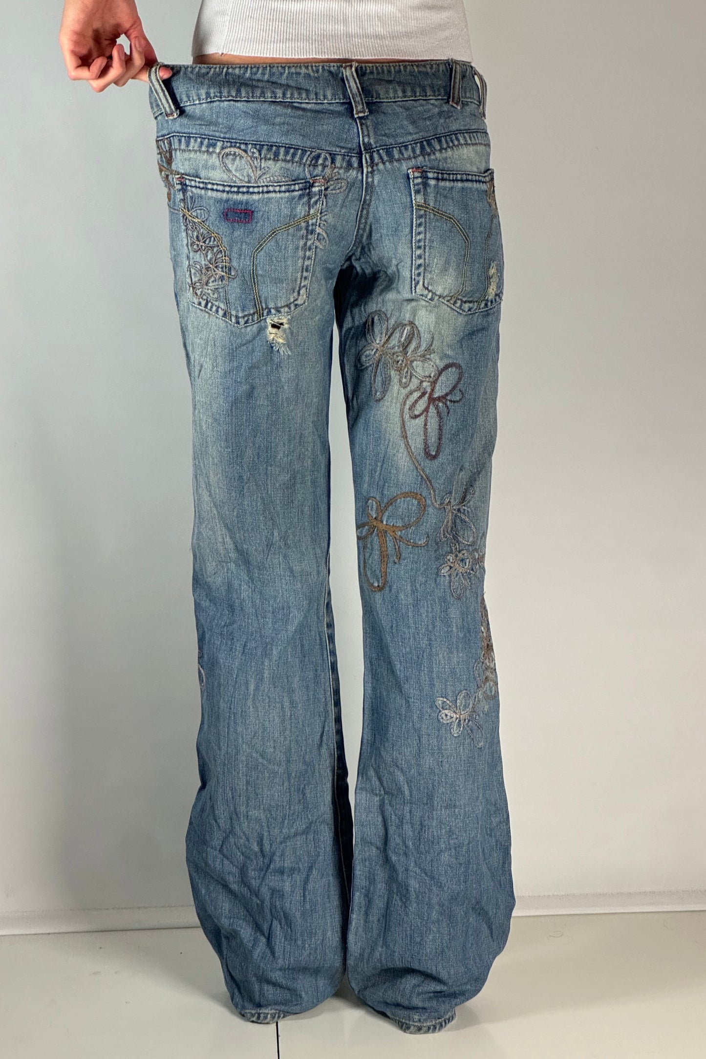 Lågmidjade jeans stl: M
