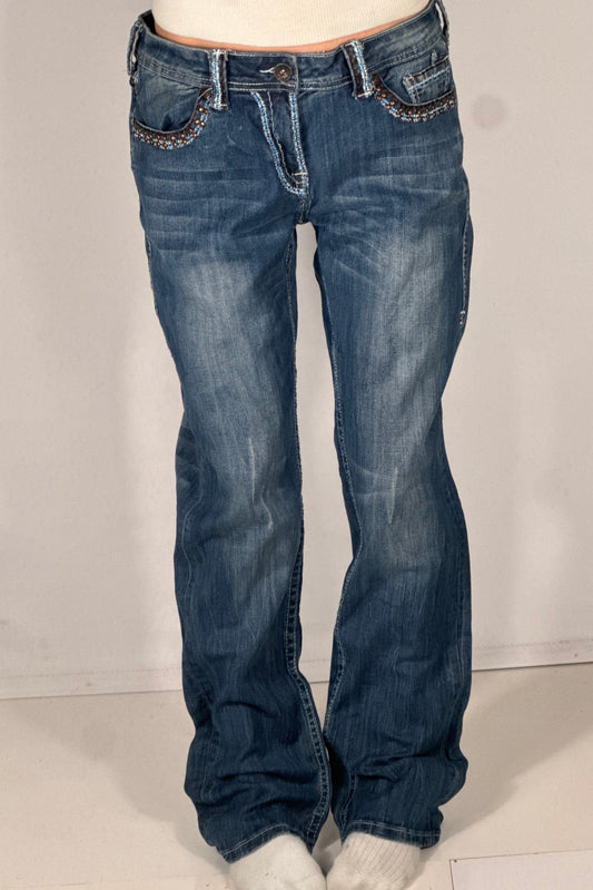 Utsvingte jeans str: M