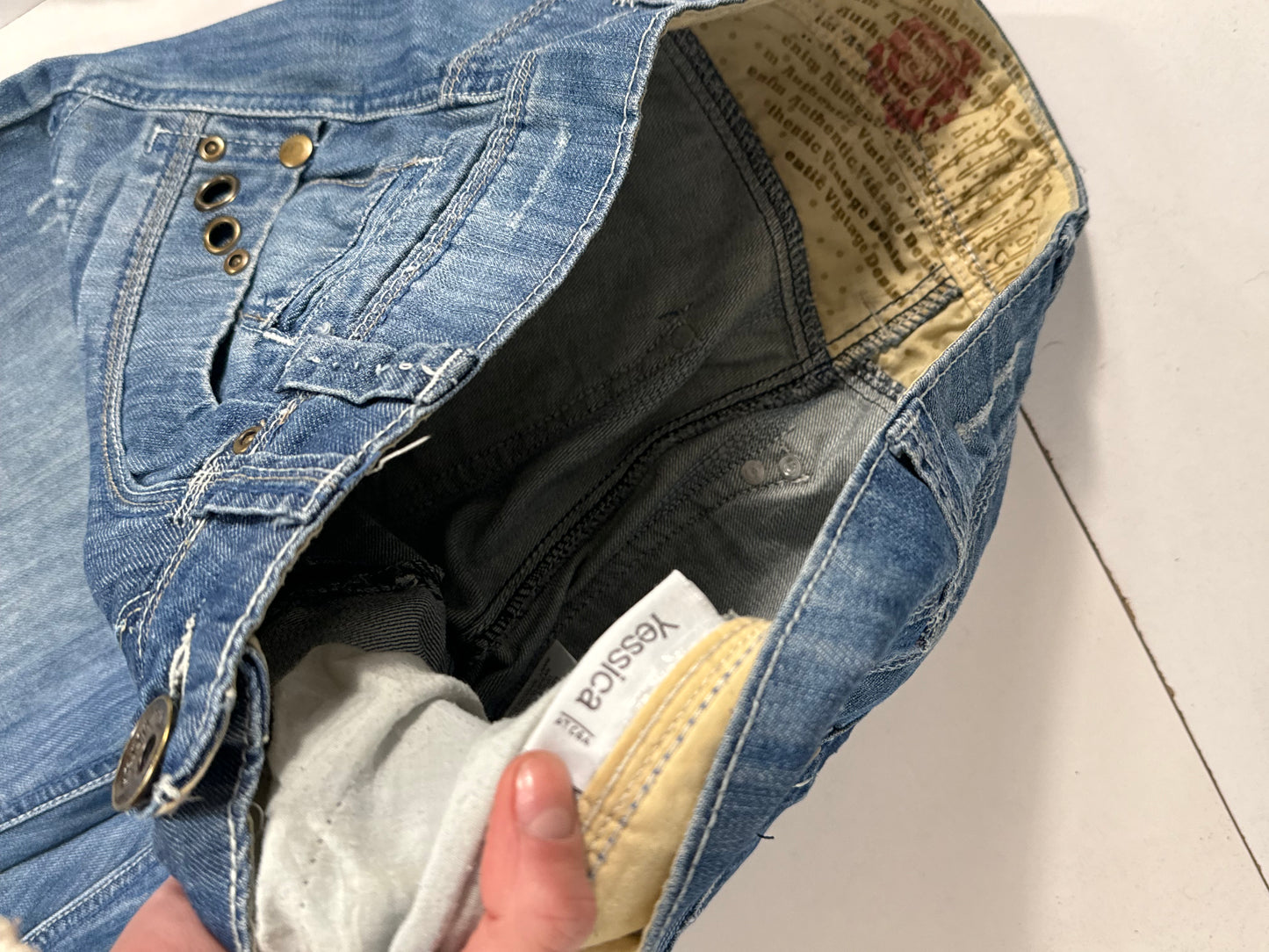 Utsvingte jeans str: M