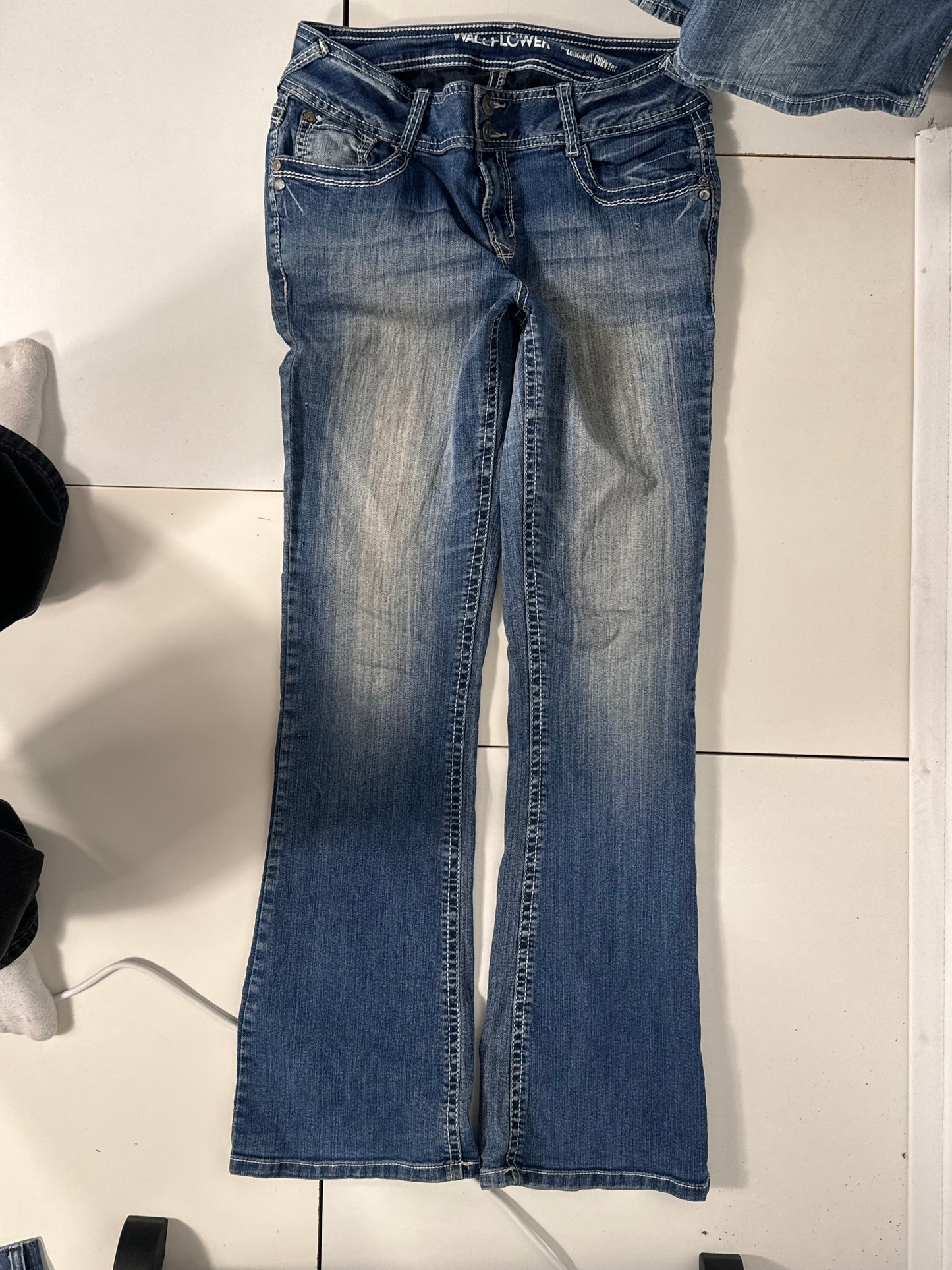 Utsvängda jeans stl: S/M