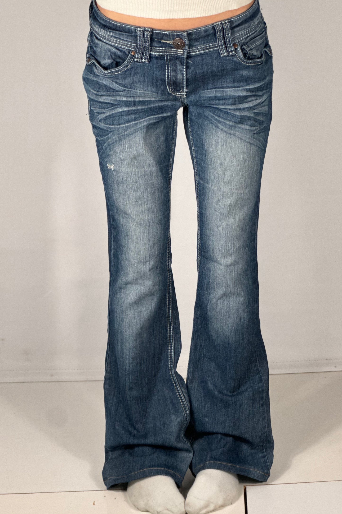 Lågmidjade jeans stl: M