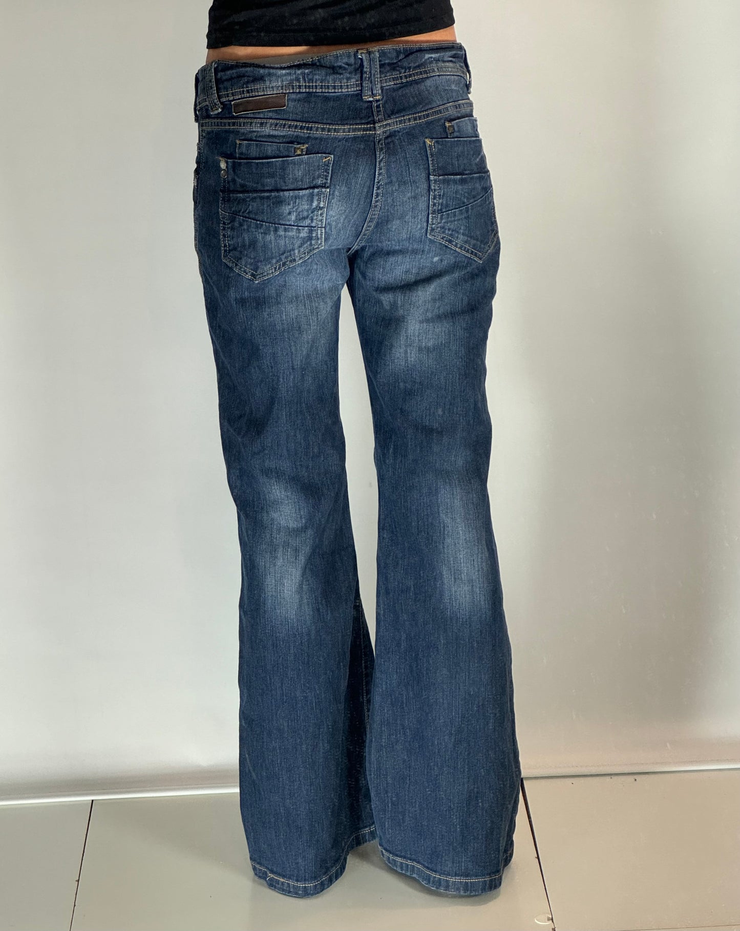 Lågmidjade jeans stl: M