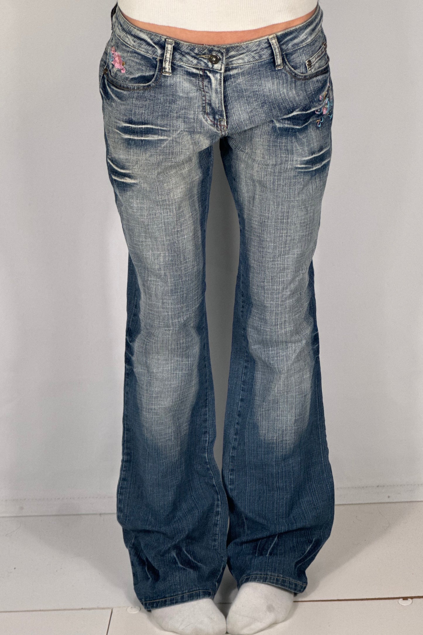 Lågmidjade jeans stl: M