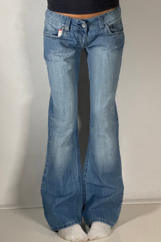 Lågmidjade jeans stl: S (W30/L32)