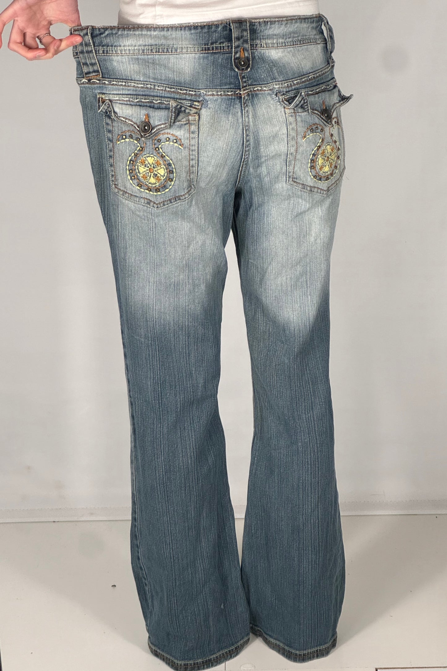 Lavlivede jeans str: M