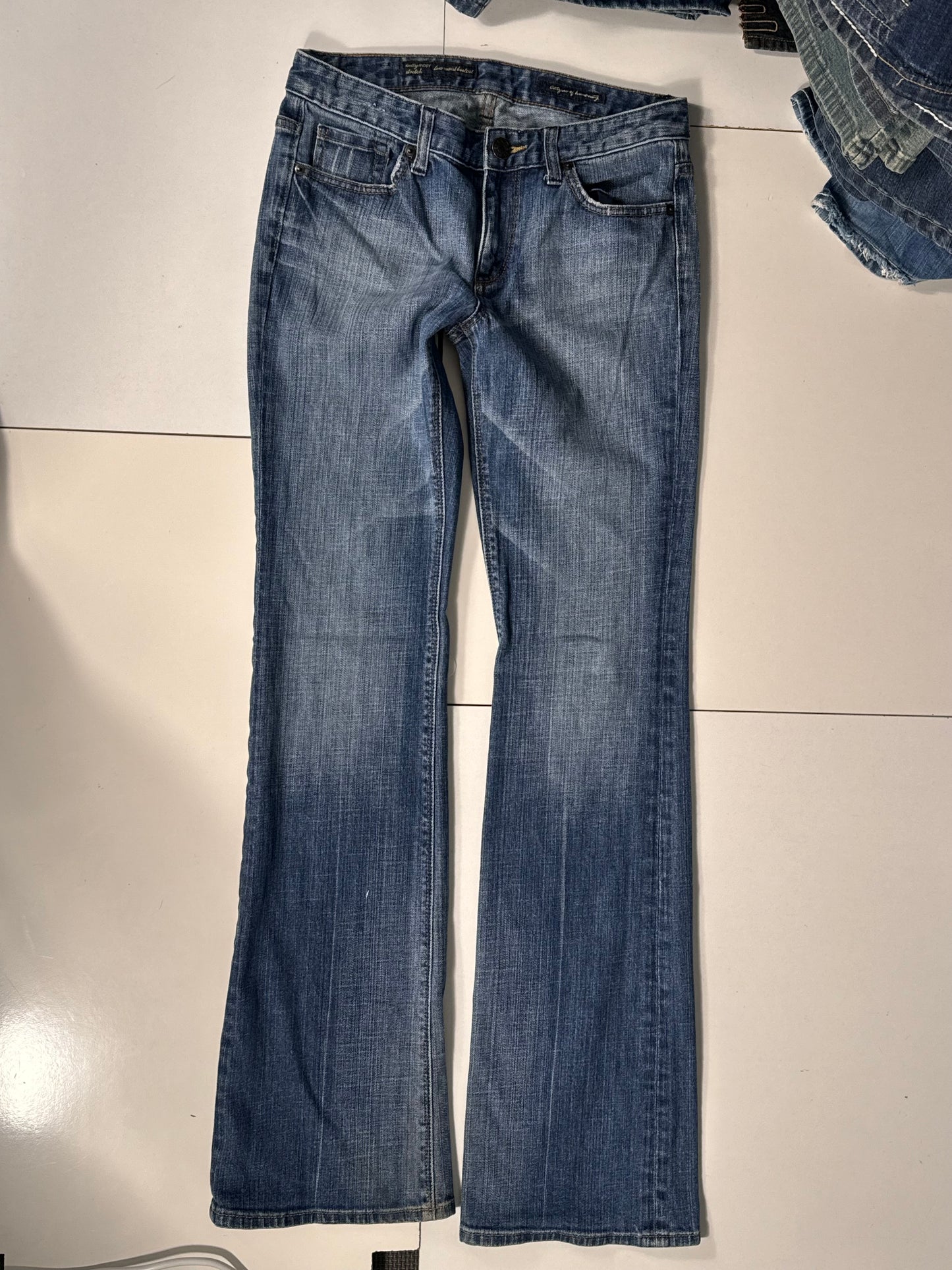 Utsvängda jeans stl: XS