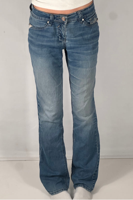 Lågmidjade jeans stl: M