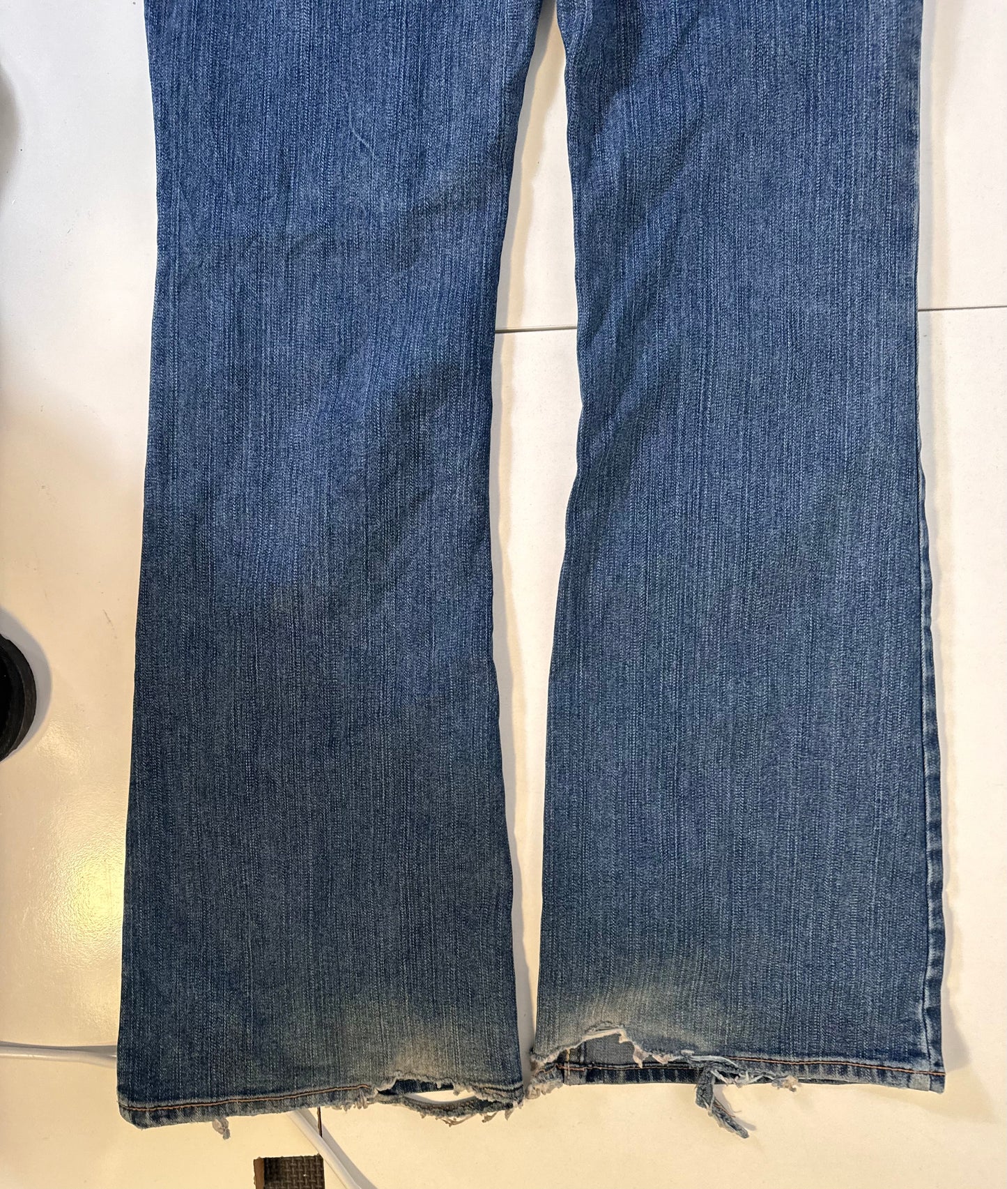 Utsvingte jeans str: S