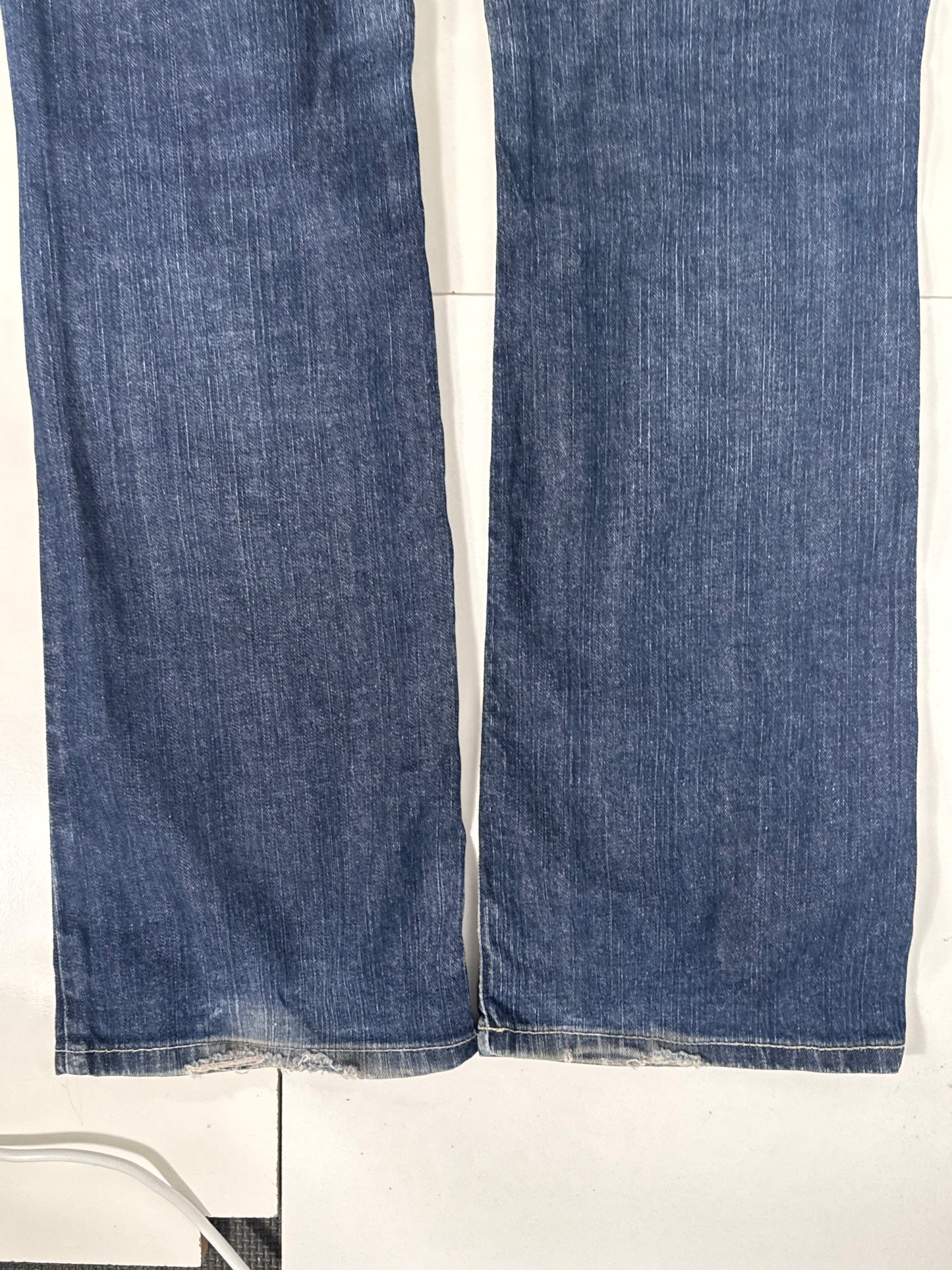 Utsvängda jeans stl: M