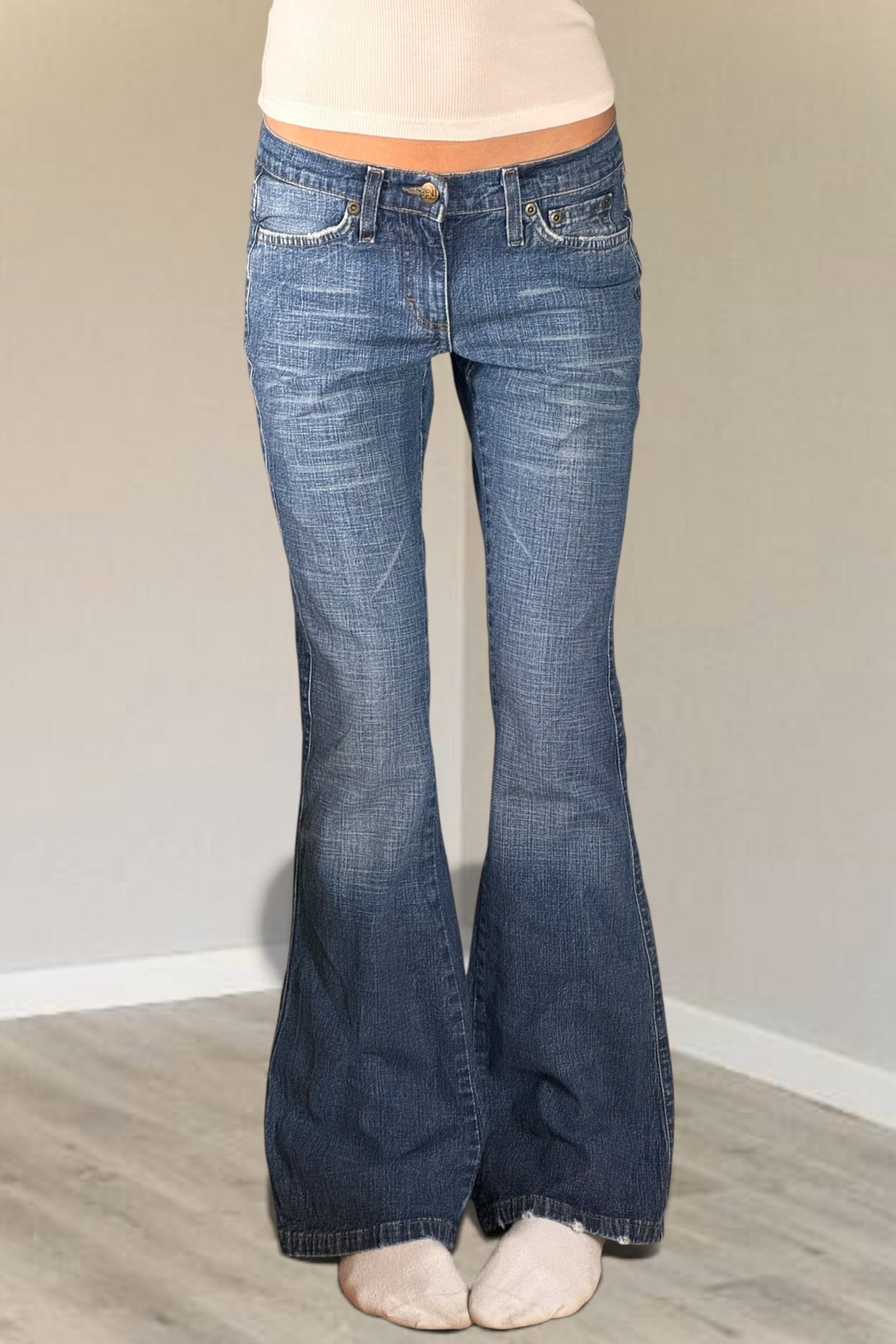 Low-rise jeans size: XS