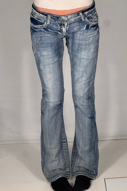 Lavtaljede jeans str: S