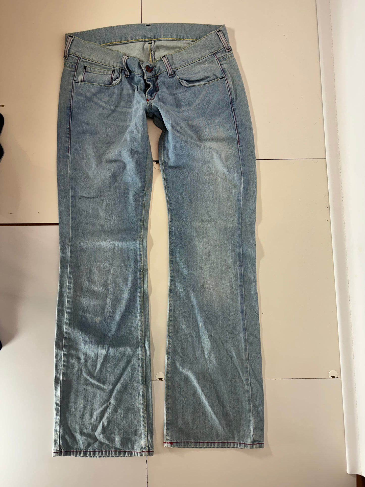 Lågmidjade jeans–stl: L