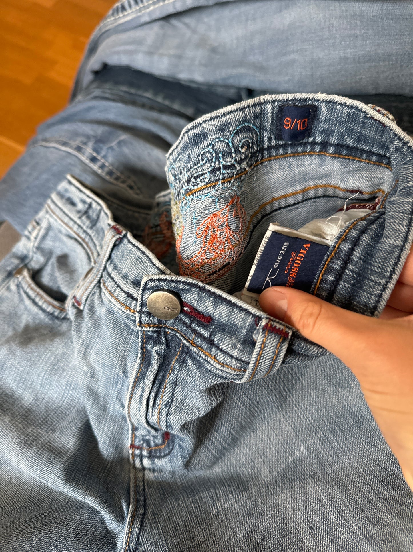 Utsvängda jeans stl: S
