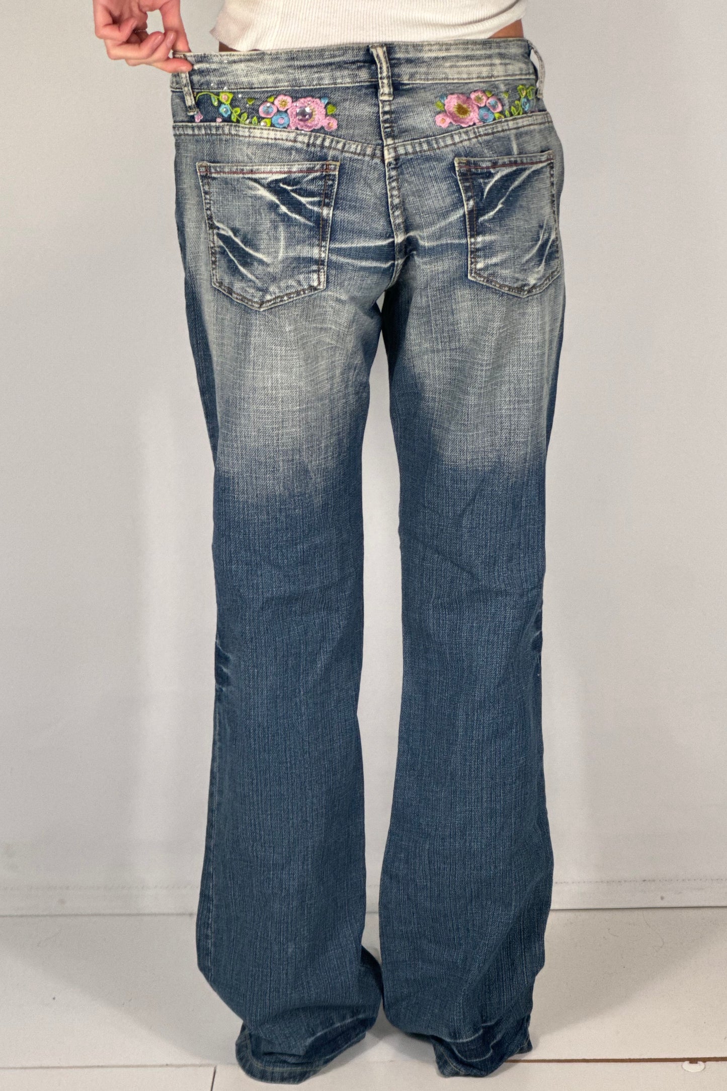 Lågmidjade jeans stl: M