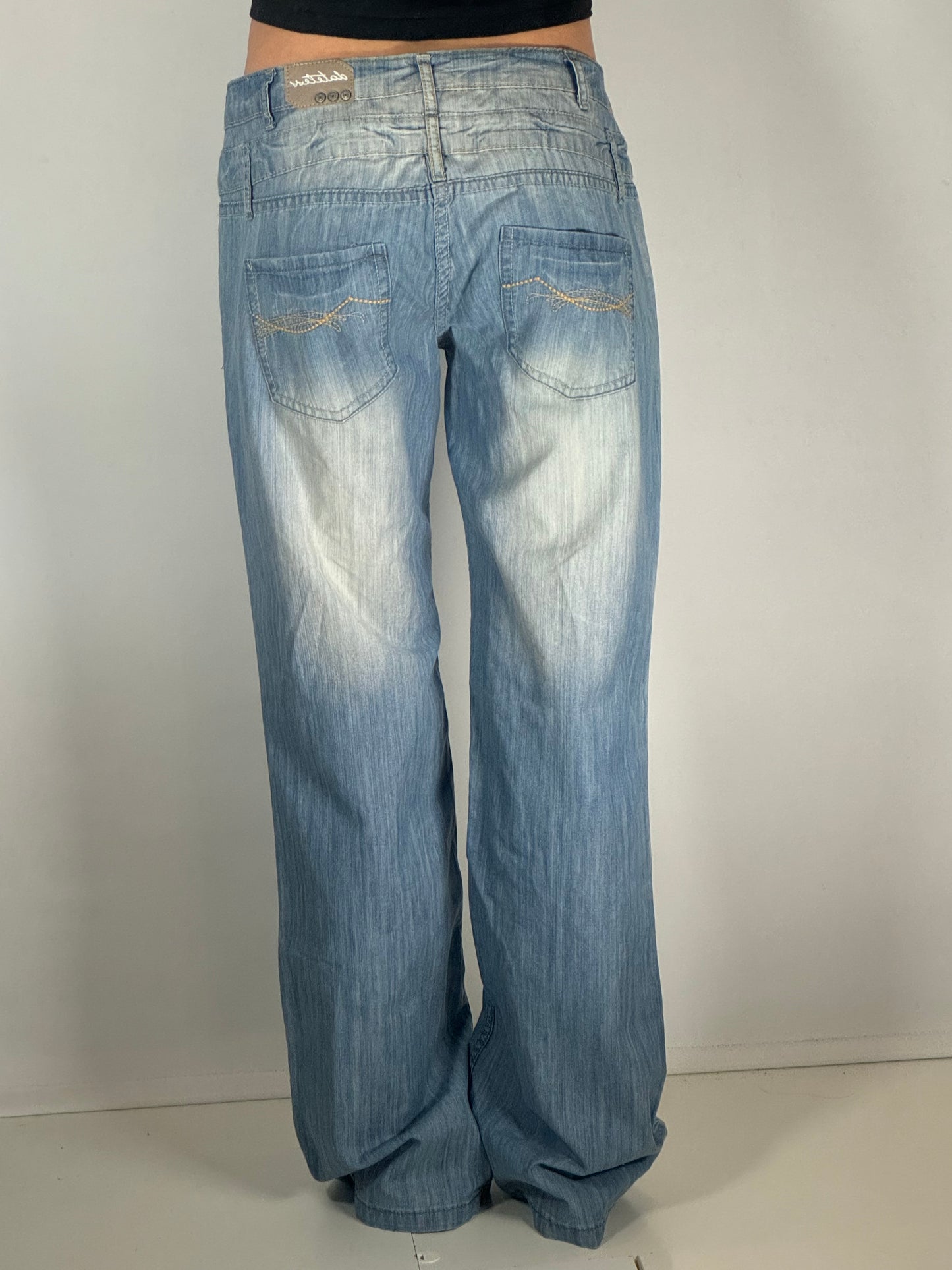 Lågmidjade jeans stl: M