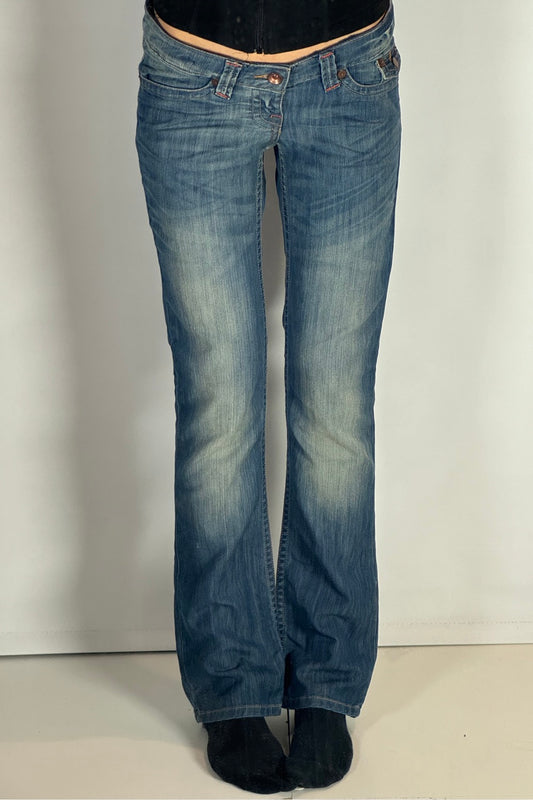 Lågmidjade jeans stl: M