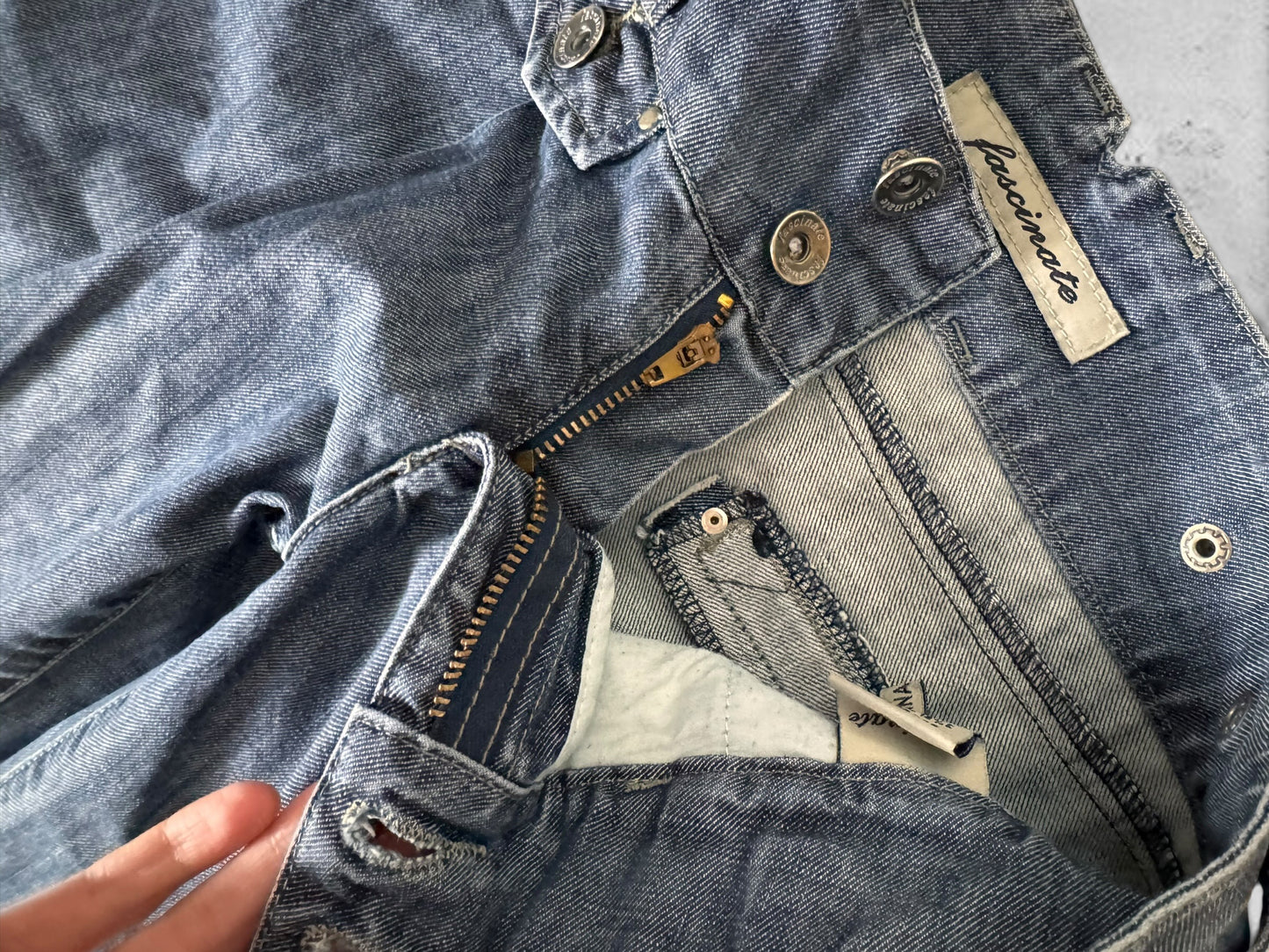 Low-rise jeans size: XXS