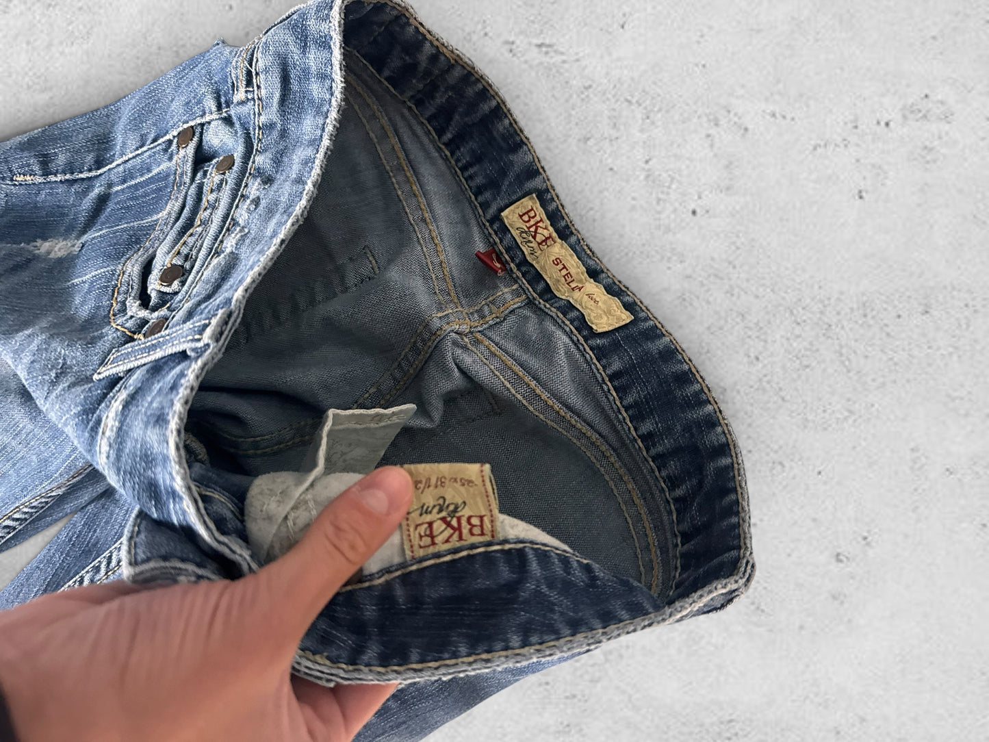 Low-rise jeans size: XXS