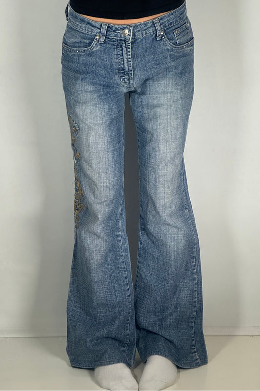 Utsvängda jeans stl: S/M