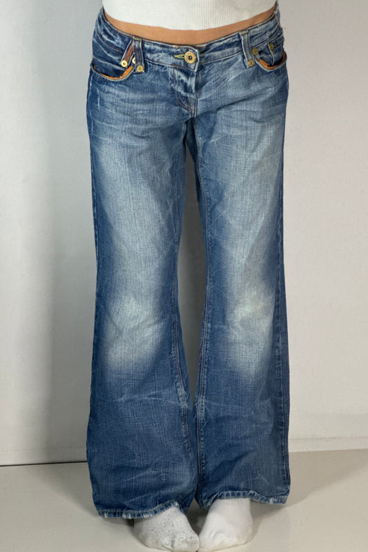 Lågmidjade jeans stl: L