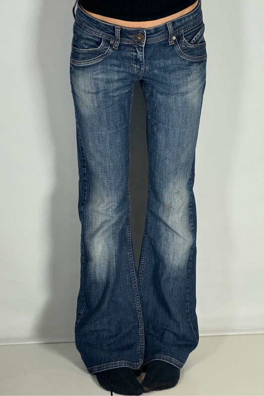 Lågmidjade jeans stl: S/M