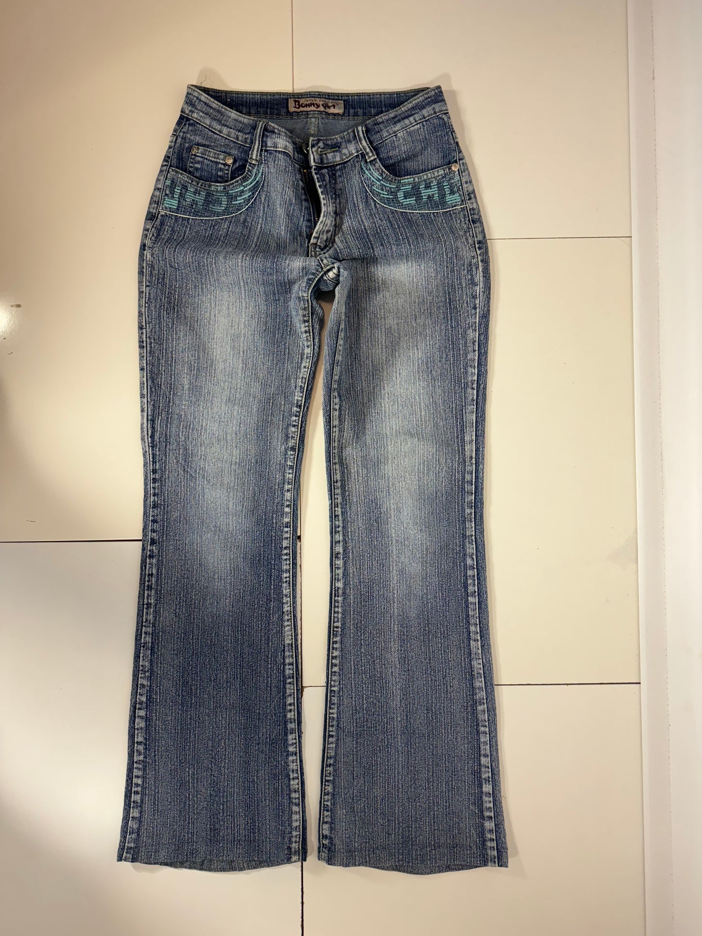 Utsvängda jeans stl: XS