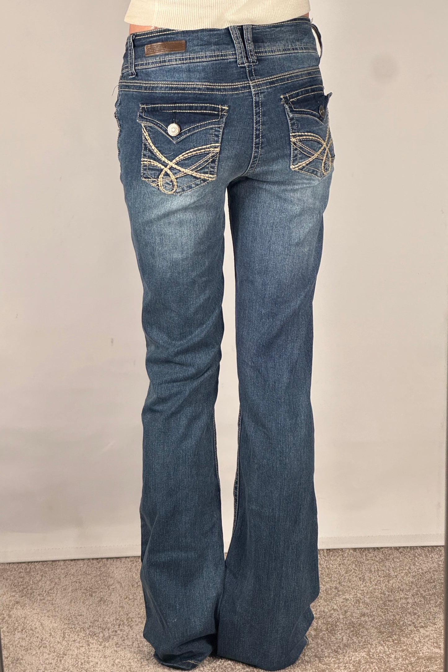 Utsvängda jeans stl: XS
