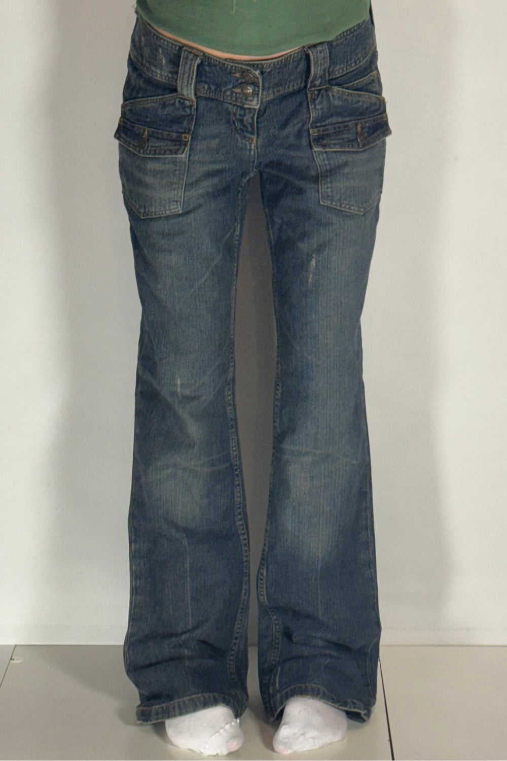 Lågmidjade jeans–stl: M
