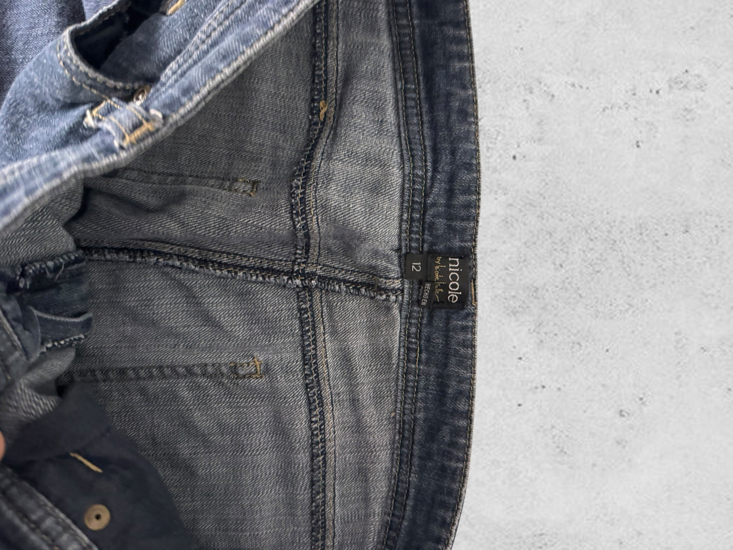 Jeans size: M
