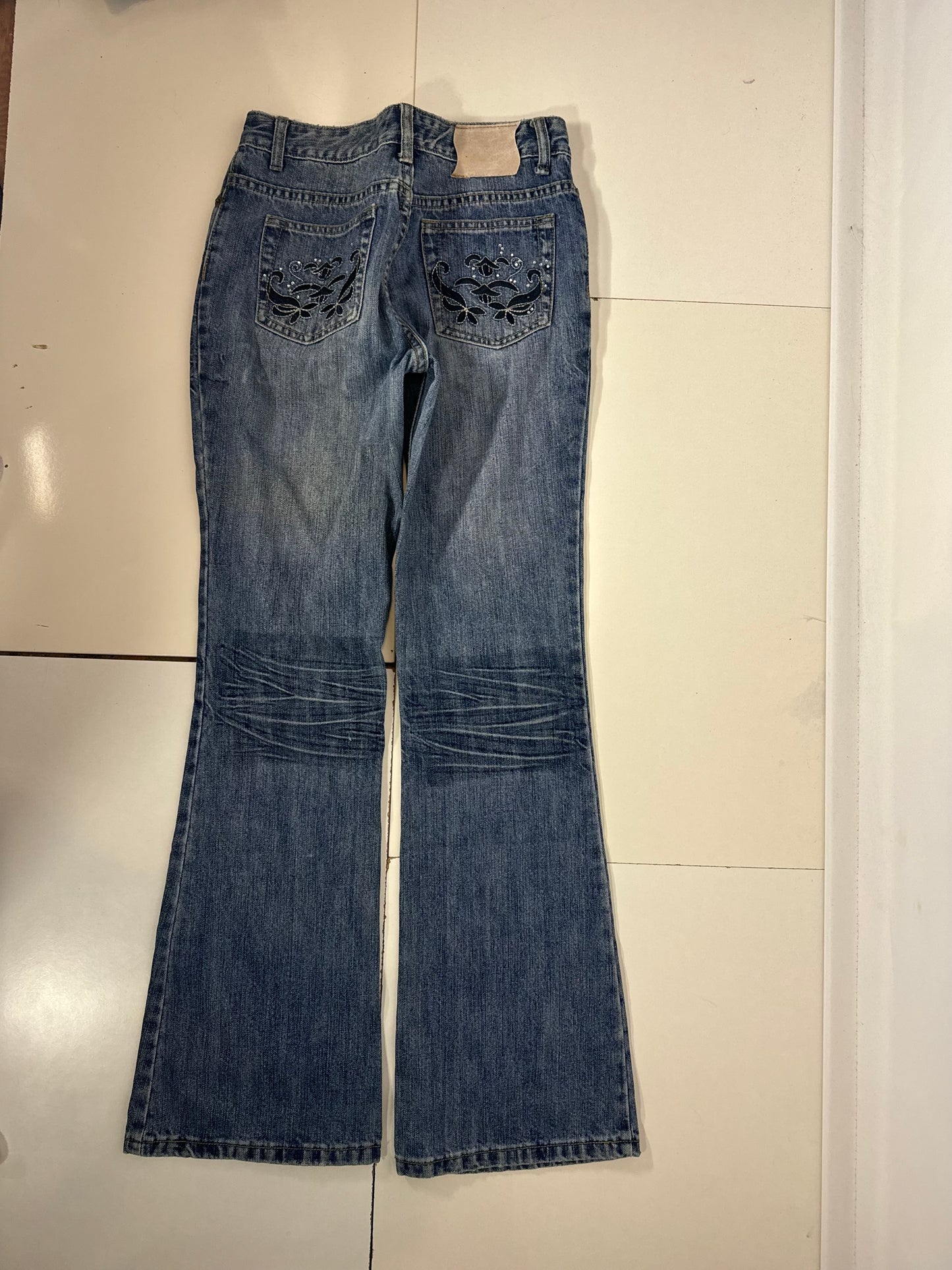 Utsvängda jeans stl: XXS