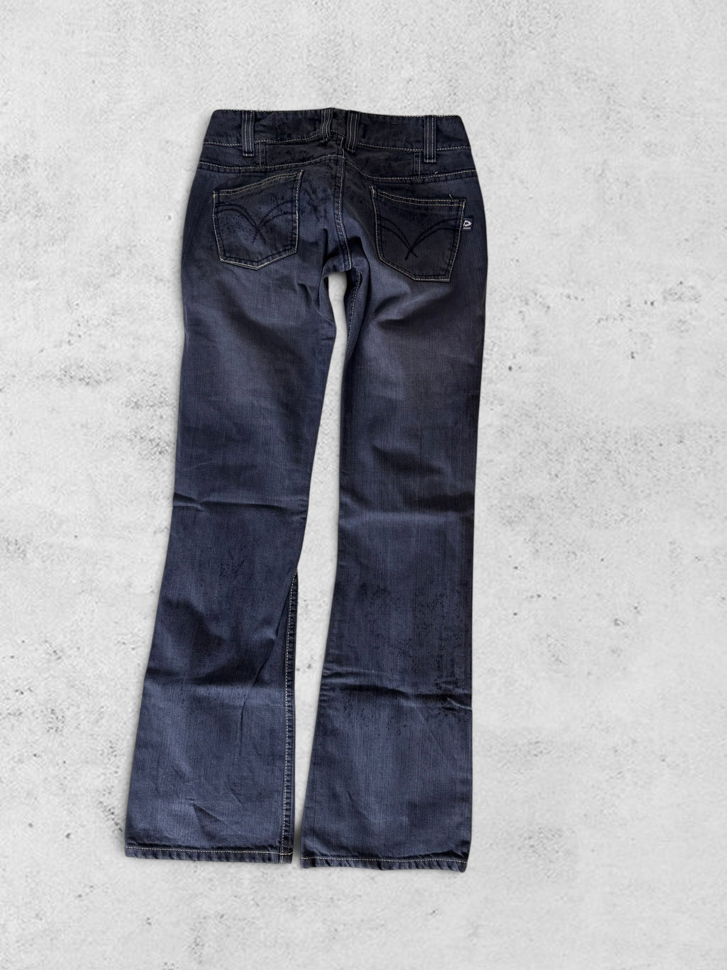 Low-waisted jeans size: XXS