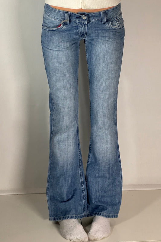 Lågmidjade jeans stl: XXS (W27/L32)