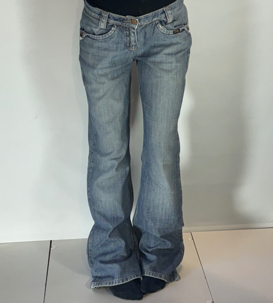 Lågmidjade jeans–stl: M