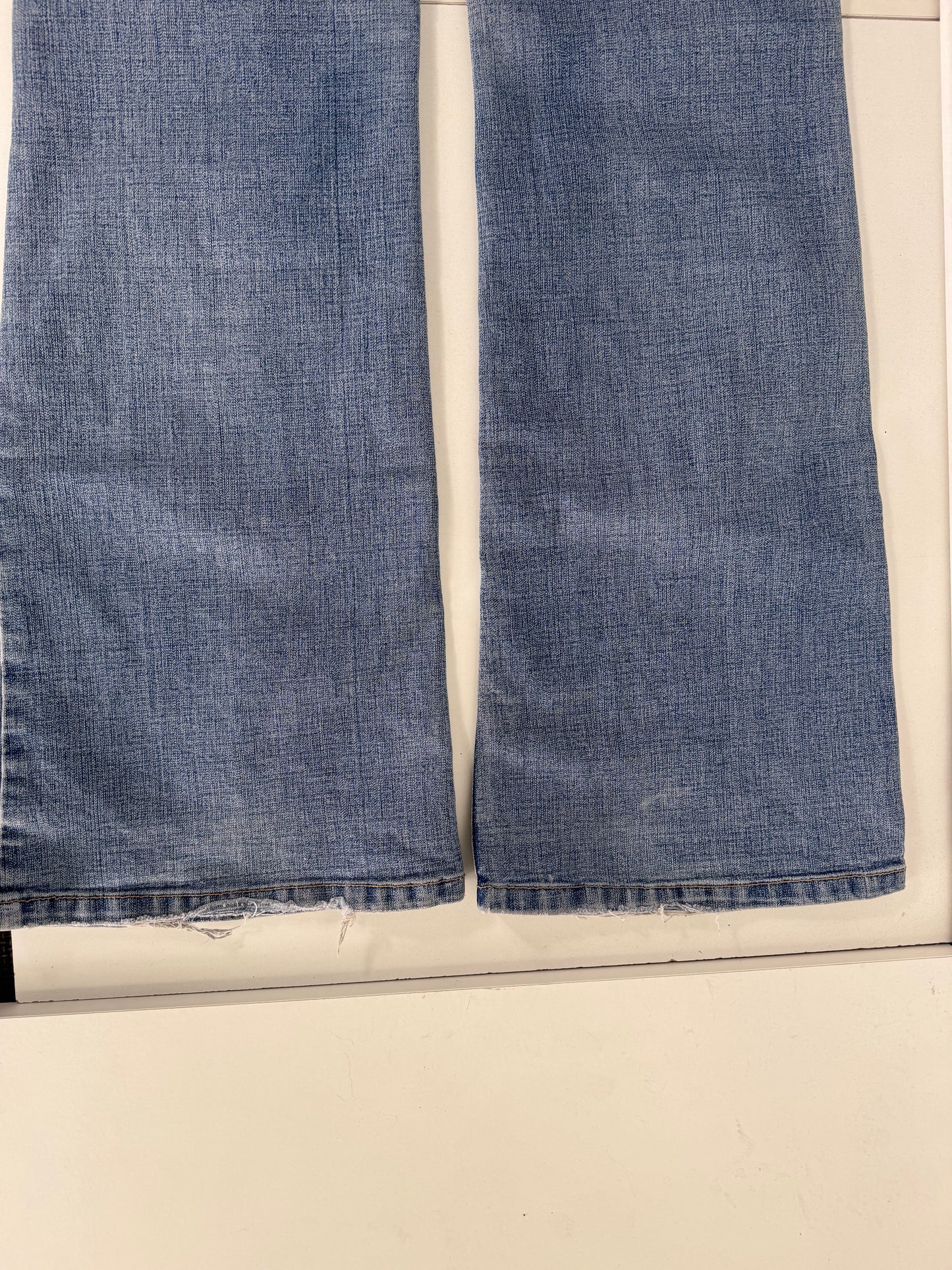 Utsvängda jeans stl: M
