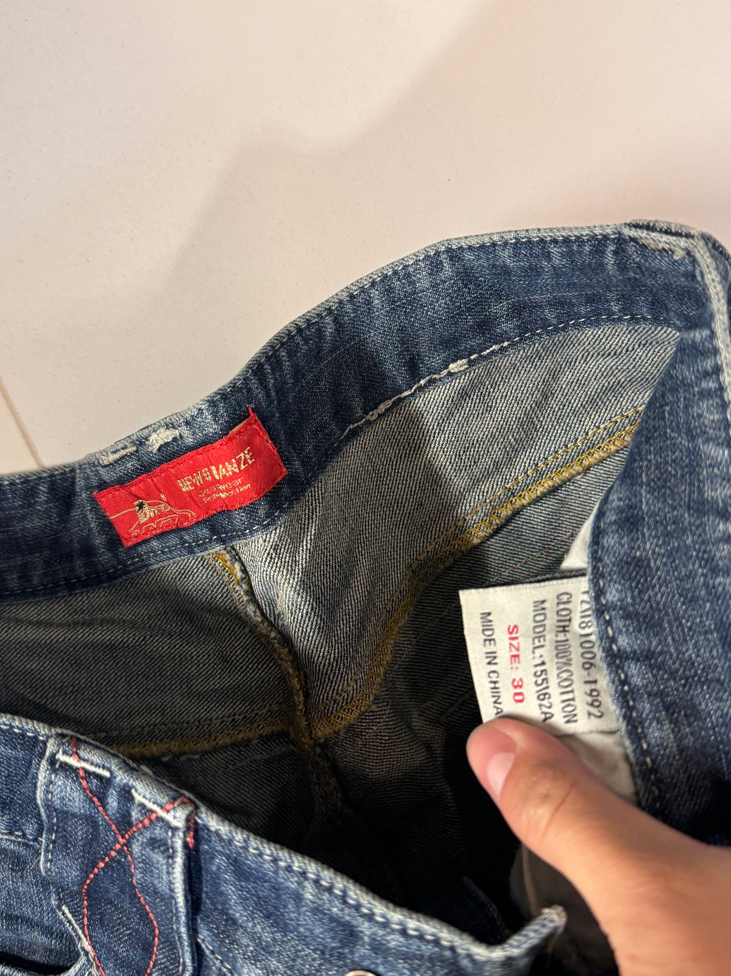Utsvängda jeans stl: S