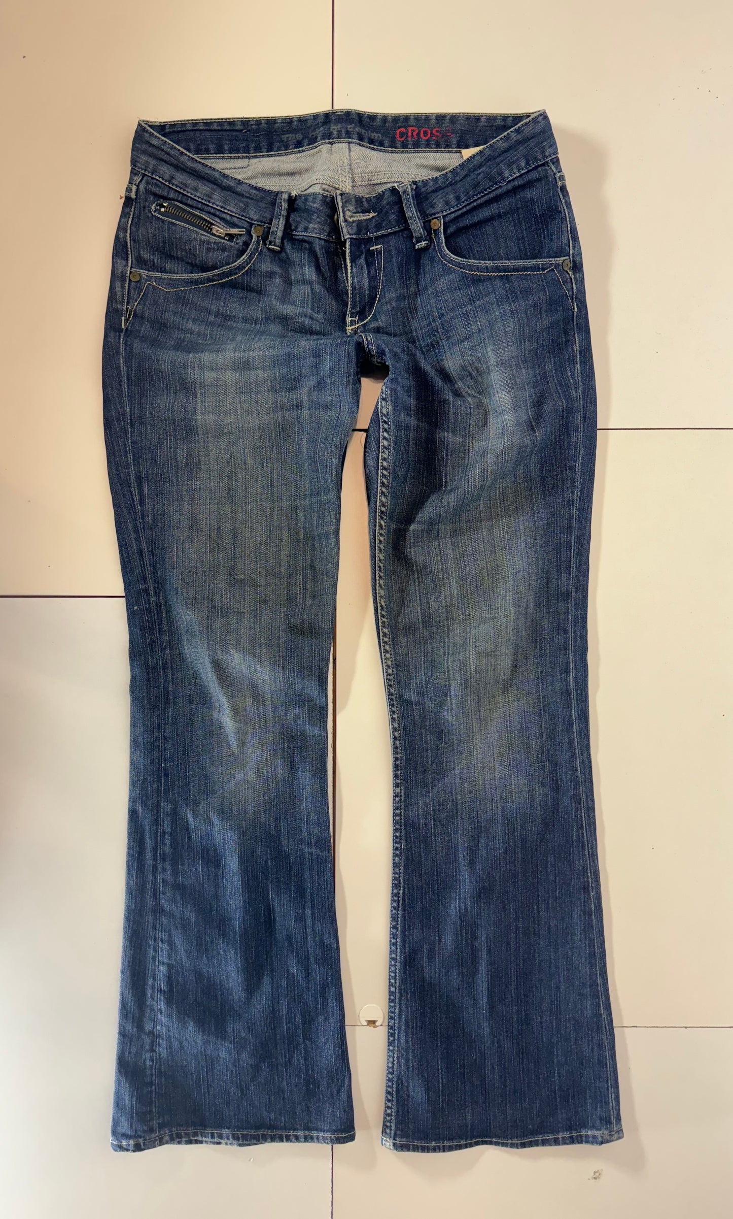 Lågmidjade jeans–stl: M