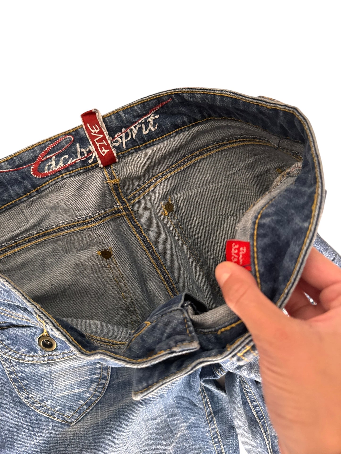 Low-rise jeans size: L