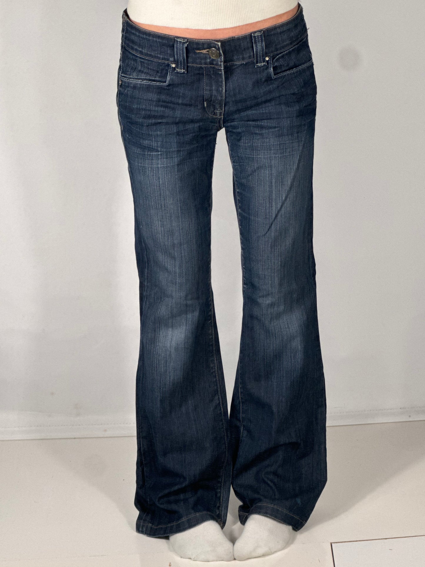 Utsvingt jeans str: S/M
