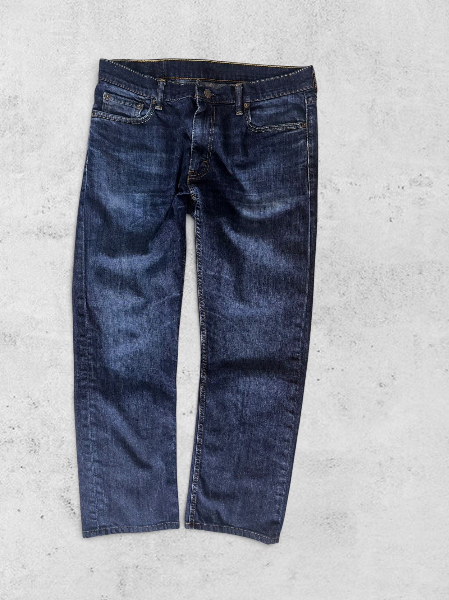 Levi's jeans size: M