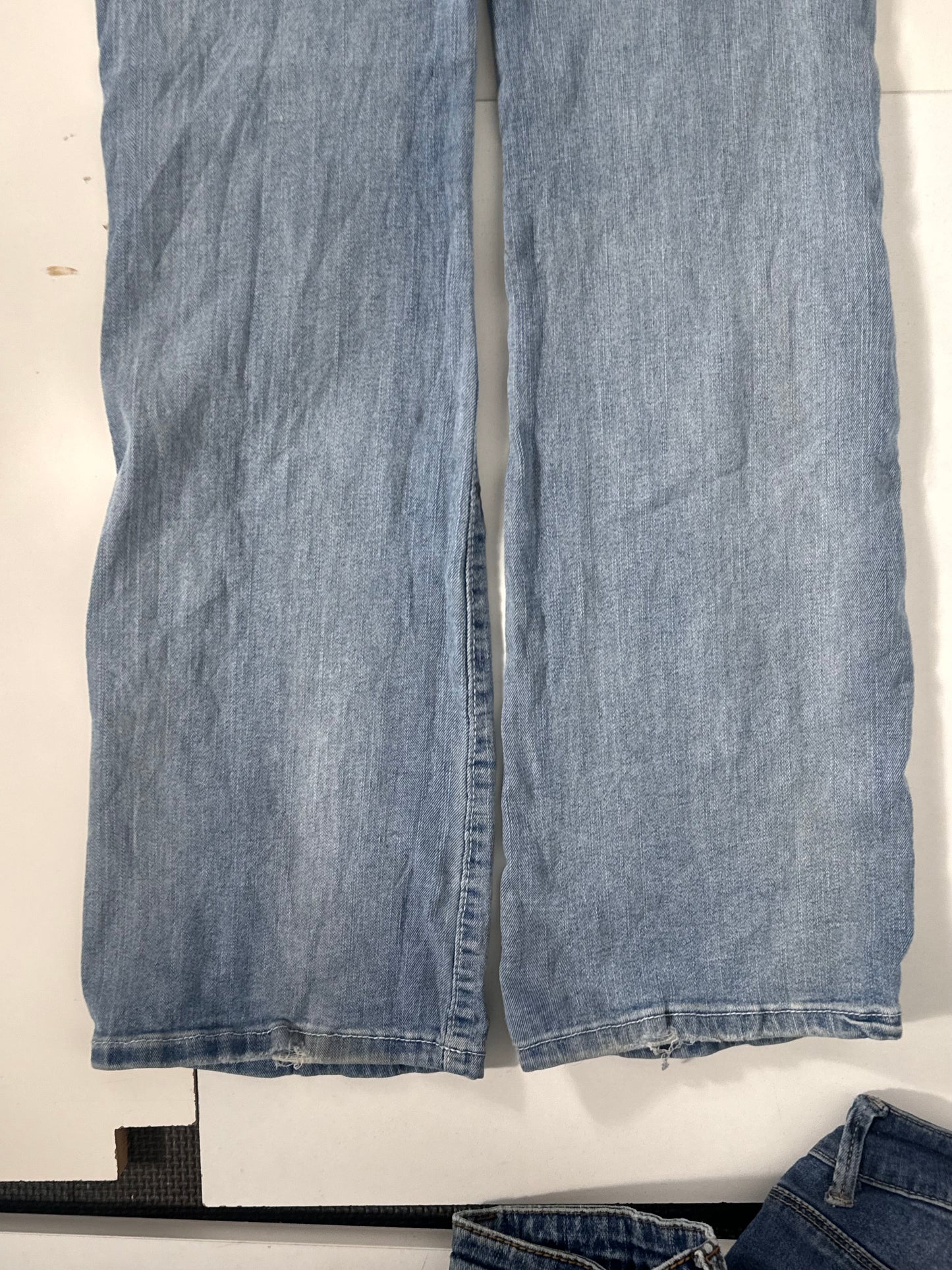 Utsvingte jeans str: XS