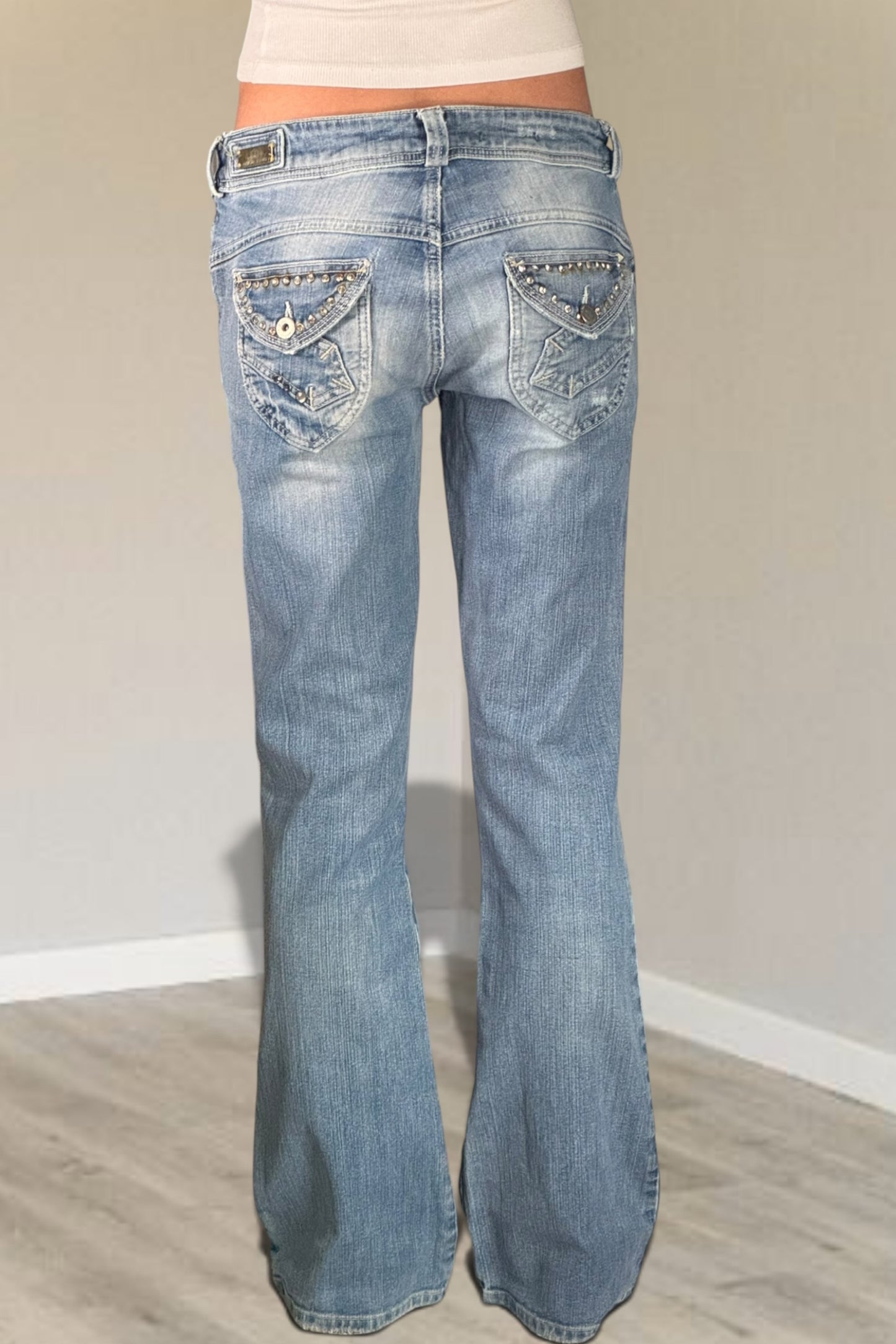 Low-rise jeans size: (copy 2)