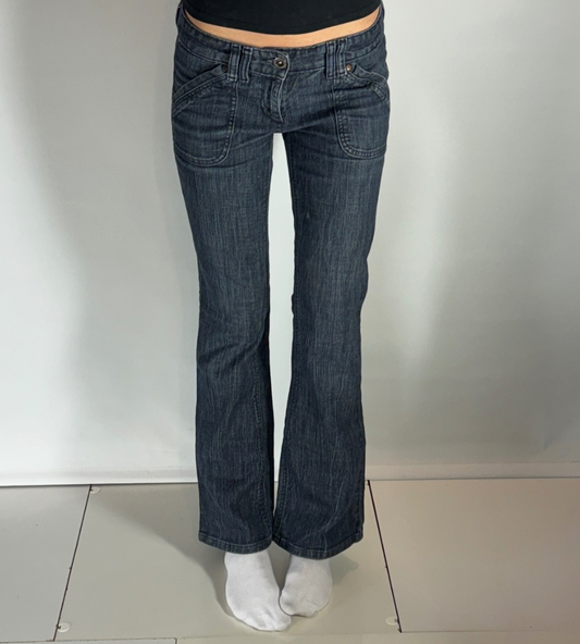 Lågmidjade jeans–stl: S