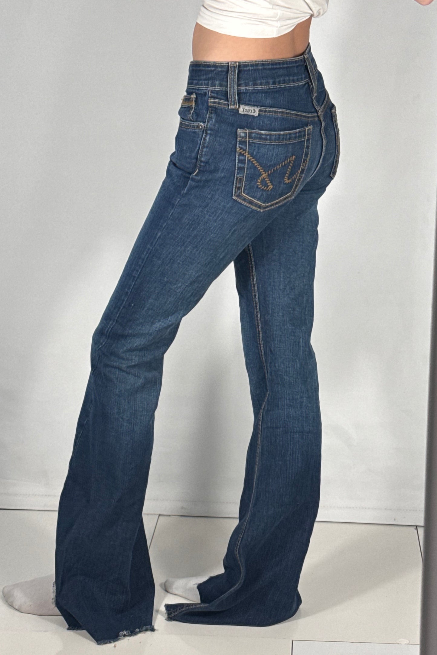 Utsvängda jeans stl: XS